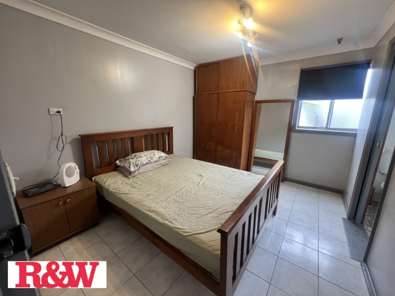 8A Windsor Street MACQUARIE FIELDS NSW 2564