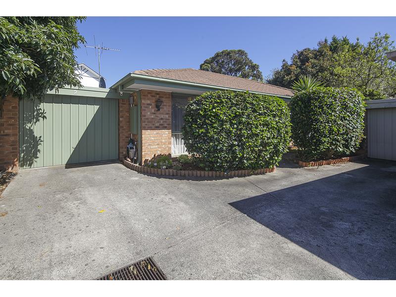 2/6 Chatterley Court Frankston VIC 3199