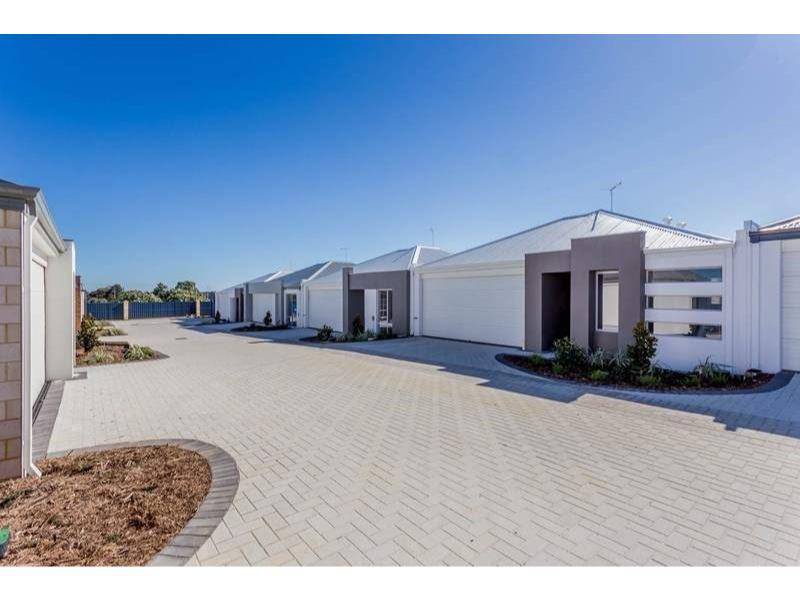 4/46 Goundrey Drive, PEARSALL House for rent Listed by Robyn Nesbitt