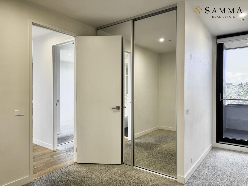Stunning Two-Bedroom Apartment in Hawthorn – Modern Living with Ultimate Convenience at Your Doorstep