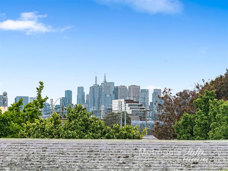 9/3 Verdant Avenue TOORAK VIC 3142