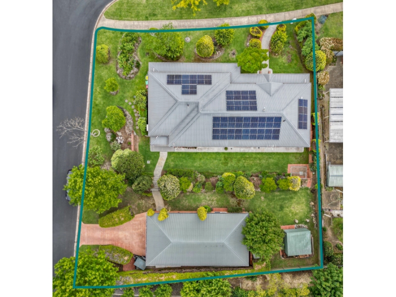 4 Johneva Avenue, Wodonga House for rent Listed by Jo Mackenzie of Get Leased & Get Sold