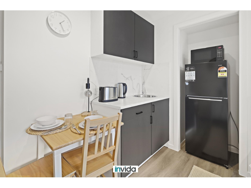 Private Room With Your Own Ensuite & Kitchenette, In Modern Shared House. Bills & Internet Included. Multiple Rooms Available! image 2
