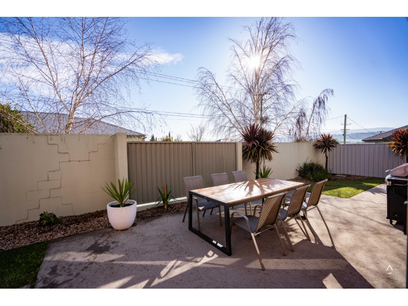 1/16 Hart Street, NEWSTEAD Townhouse for rent Listed by Elizabeth