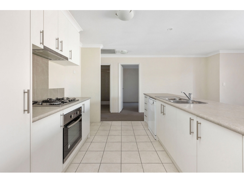 5 Witts Lane, Kwinana Town Centre House for rent Listed by Leanne