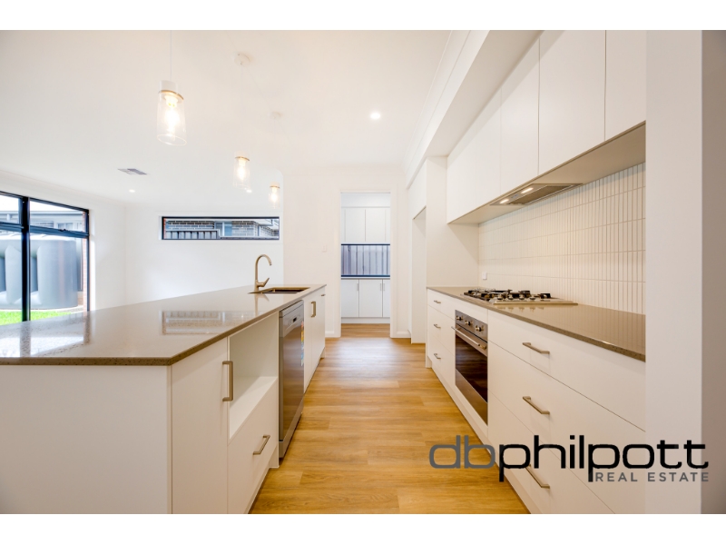 3C May Street, Firle House for rent Listed by Benjamin Philpott of D