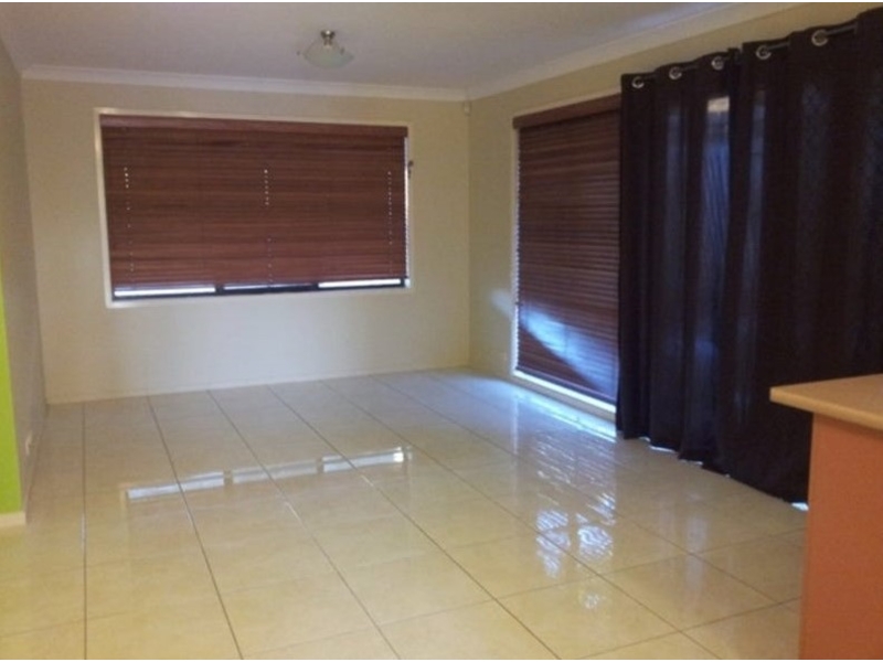 16 Alford Ct, Goodna House for rent Listed by Elena Toth of D.r