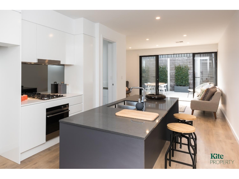 42 Buchanan Drive Woodforde SA 5072