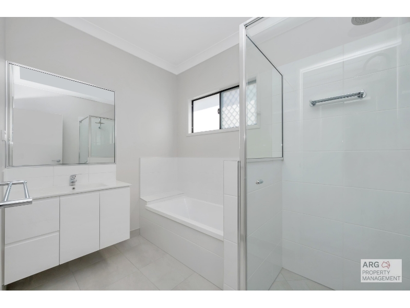 89 Vasa Street, Burdell House for rent Listed by Sophie James of Arg