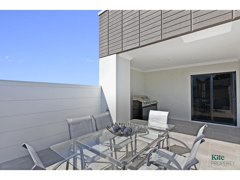 29/1-15 Tulloch Drive St Clair SA 5011