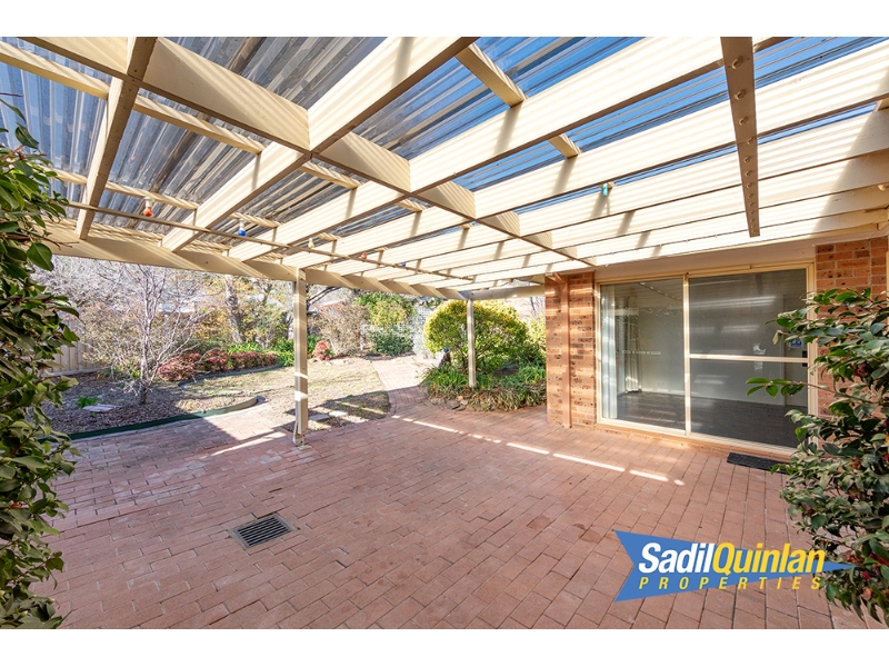 1 Edney Place Isaacs ACT 2607