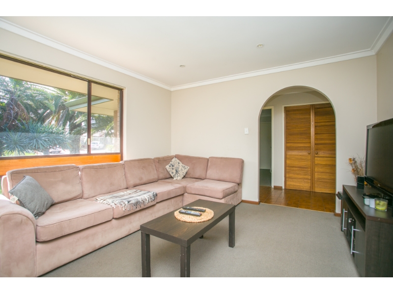 20 Mindarie Drive, QUINNS ROCKS House for rent Listed by Samantha Gibson of Western Keys Real