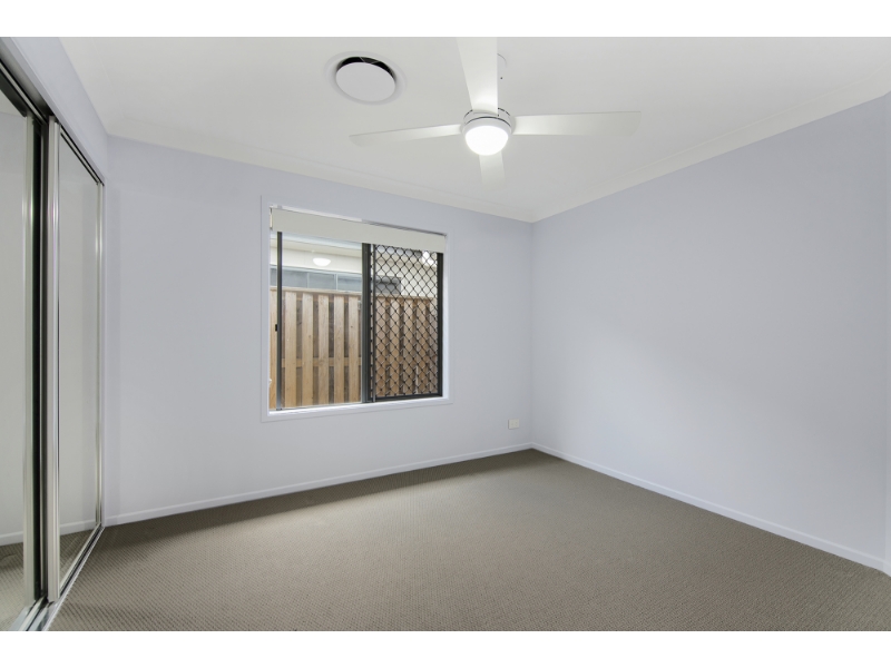 34 Derwent Close, Holmview House for rent Listed by of Image Realty Springwood &