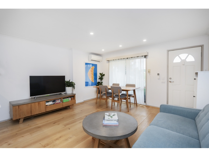 2/38 Cathcart Street, Maidstone House for rent Listed by Jesseigh