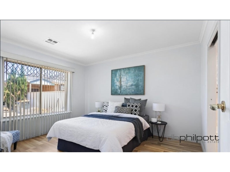 22b York Place, Woodville North House for rent Listed by of D B