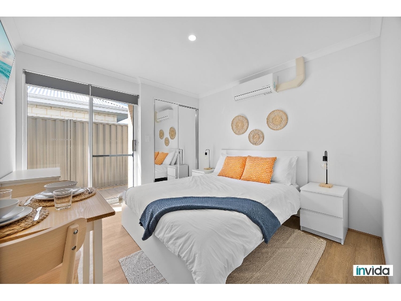 FULLY FURNISHED PRIVATE, LOCKABLE ENSUIT...