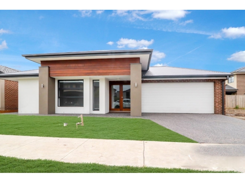 4 Bausch Street Berwick VIC 3806