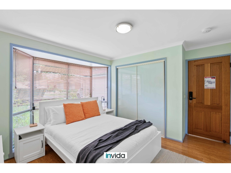 4/11 Addison Way Roxburgh Park VIC 3064