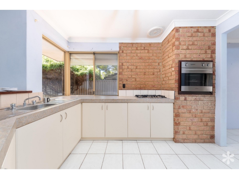 32 Windmill Drive, BIBRA LAKE House for rent Listed by Michele