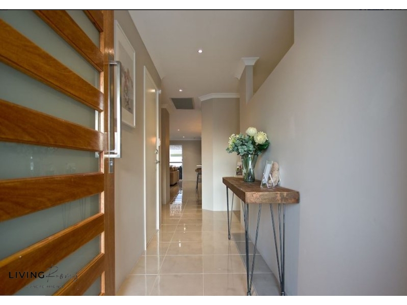 Room 4 21 Juncea Way, HAMMOND PARK House for rent Listed by Jasmine