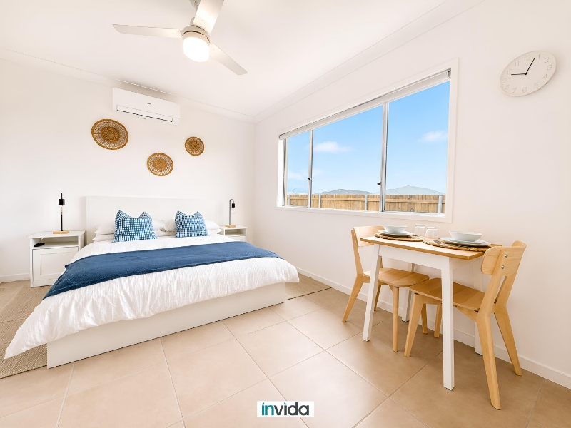 PRIVATE AND SECURE ROOM IN A NEW SHARED ...