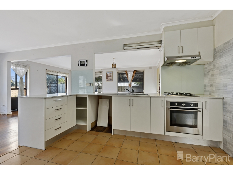 15 Kingsclere Avenue, KEYSBOROUGH House for rent Listed by Rental