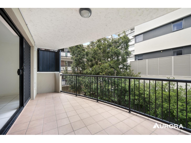 8/240 Wellington Road, East Brisbane Apartment for rent Listed by