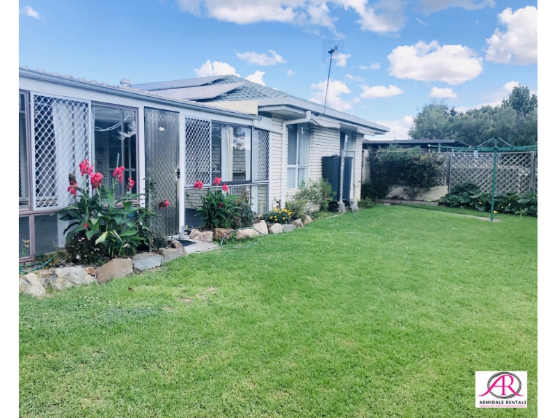61 Macdonald Drive, ARMIDALE House for rent Listed by Armidale
