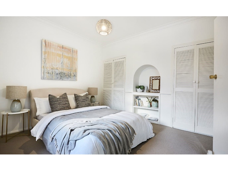 152 Byrne Street, Fitzroy North House for rent Listed by William