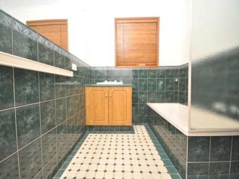 16 Silvertop Court, CRAIGMORE Apartment for rent Listed by of