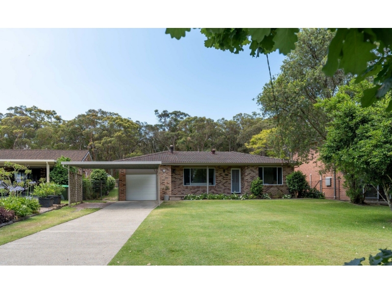 110 Dandaraga Road, Brightwaters House for rent Listed by Karina