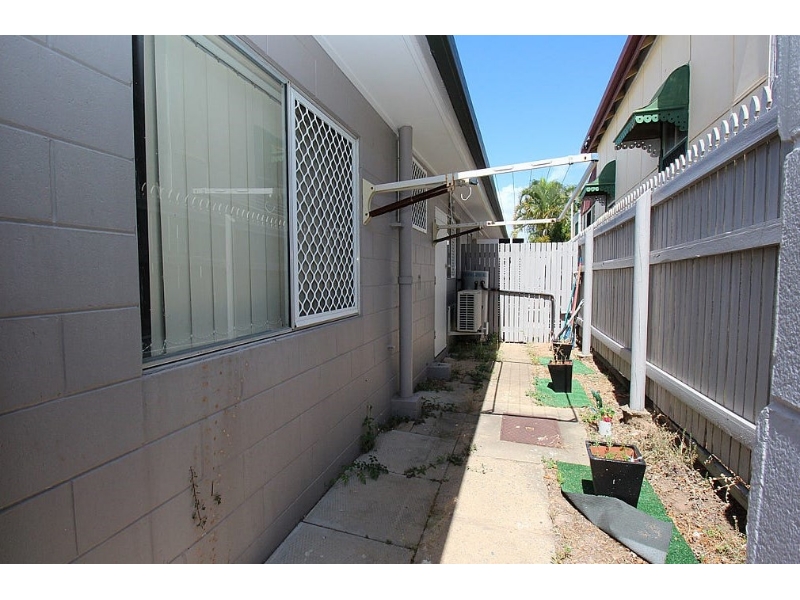 1/13 Cowley Street, West End Apartment for rent Listed by Qld Leasing