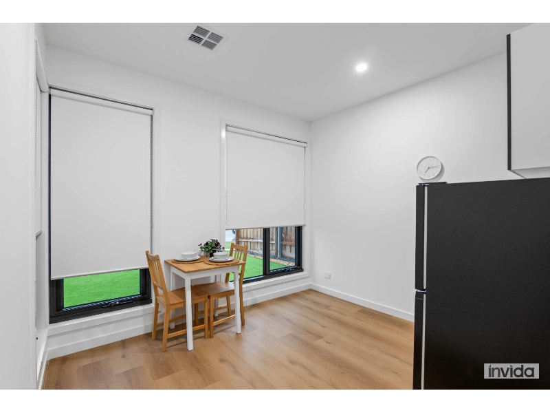 Multiple Rooms Available! Private Suite Style Rooms, Own Ensuite & Kitchenette. Power, Water & Internet Included! Move In Ready. thumbnail 9