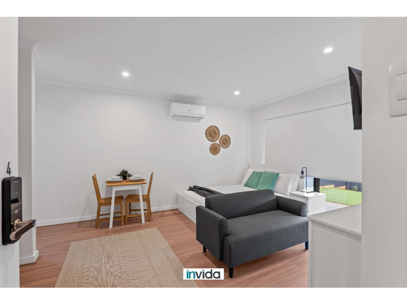 4/15 Wirrinda Dr Clyde North VIC 3978