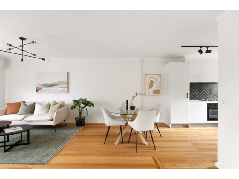 1/18 Schofield Street ESSENDON VIC 3040