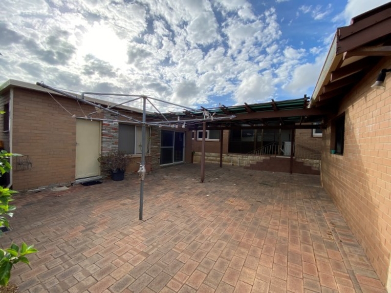 39 Jean Street, Hamilton Hill House for rent Listed by Ruth