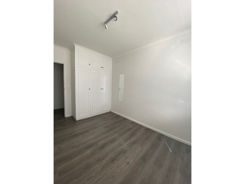 Private Entrance & Driveway - Spacious 2-Bedroom Unit in Prime Carnegie Location!
