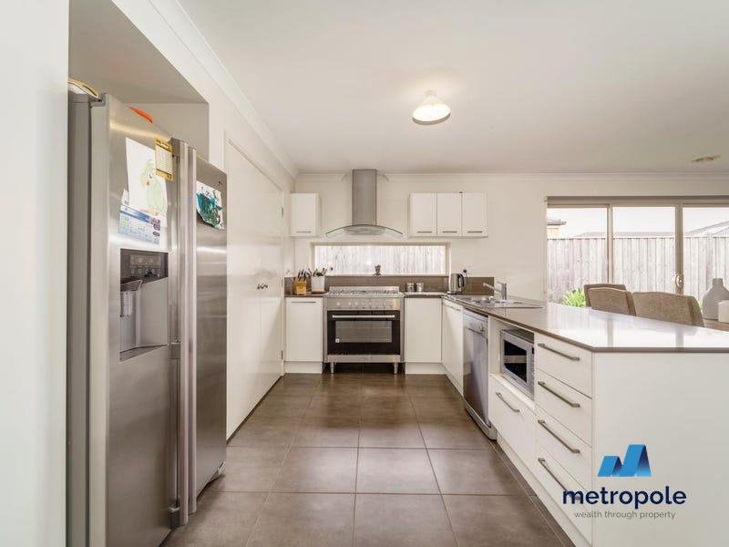 14 Scenic Avenue CLYDE VIC 3978