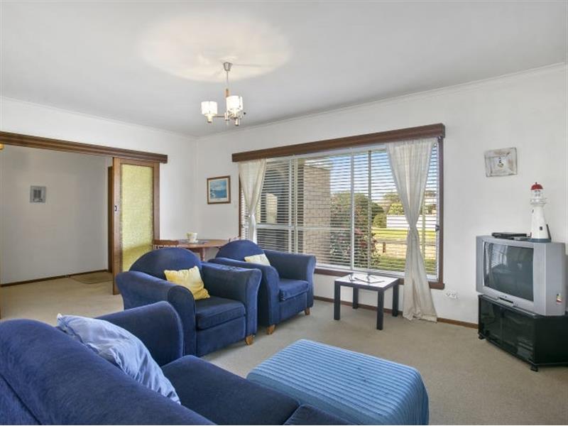 105 Powell Street, OCEAN GROVE House for rent Listed by Karen