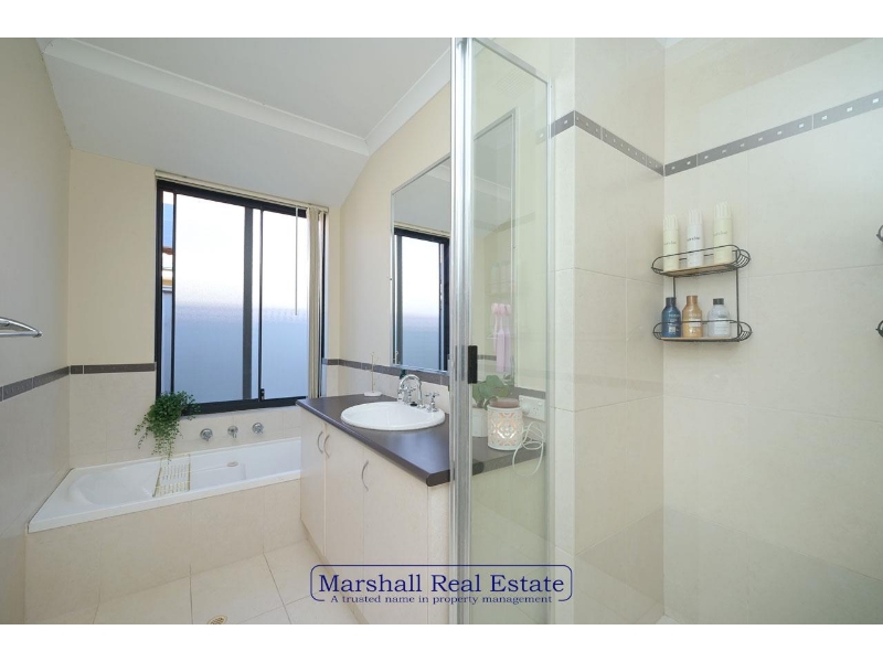 23 Keanefield Drive, Carramar House for rent Listed by Angela