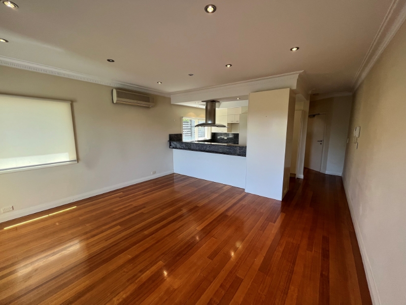 2/6 Queens Avenue, Mcmahons Point House for rent Listed by of Laing