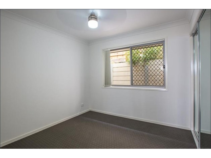 27 Greenstone Street, YARRABILBA House for rent Listed by Elena Toth