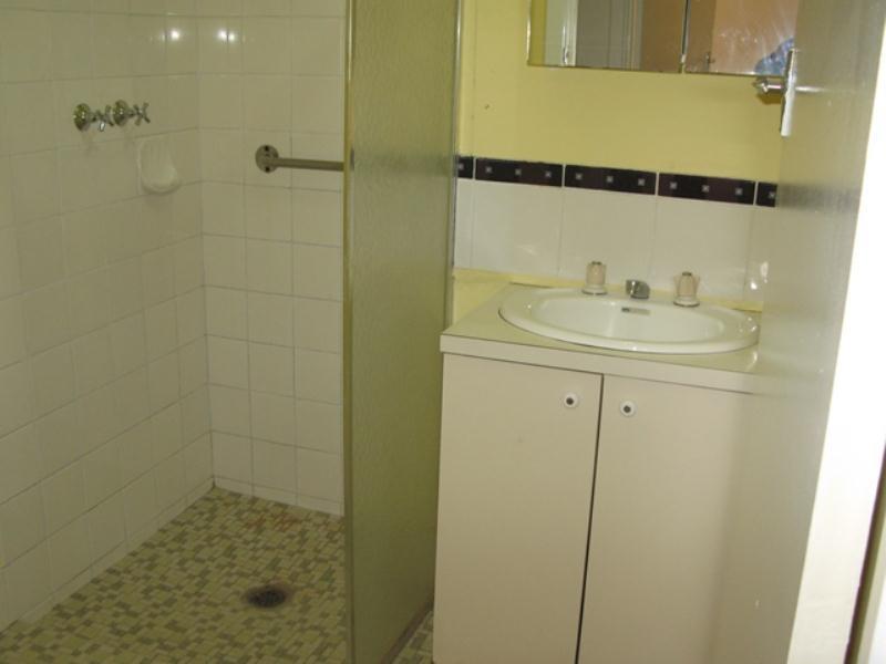 4/2 Dalziell Street, MADDINGTON Apartment for rent Listed by Ann Bettison of Housesmart Real