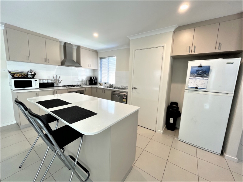 72 Bridgewater Boulevard, ERSKINE House for rent Listed by Courtney