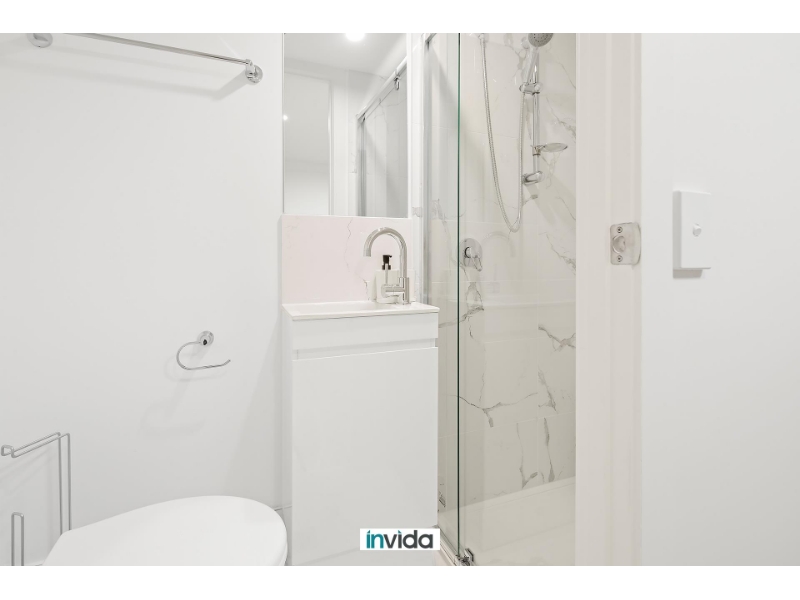 Private Room With Your Own Ensuite & Kitchenette, In Modern Shared House. Bills & Internet Included. Multiple Rooms Available! image 4