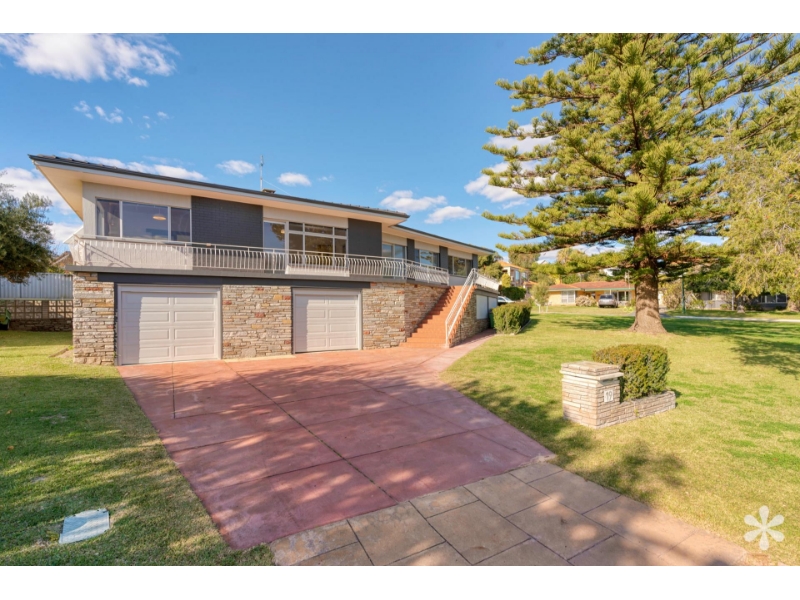 19 Templetonia Crescent, CITY BEACH House for rent Listed by Michele