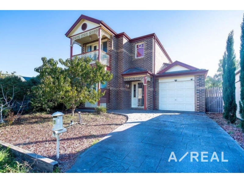 17 Sumner Crescent Point Cook VIC 3030