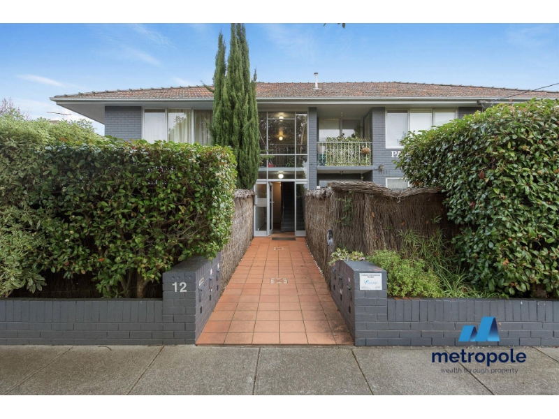2/12 Dalny Road MURRUMBEENA VIC 3163