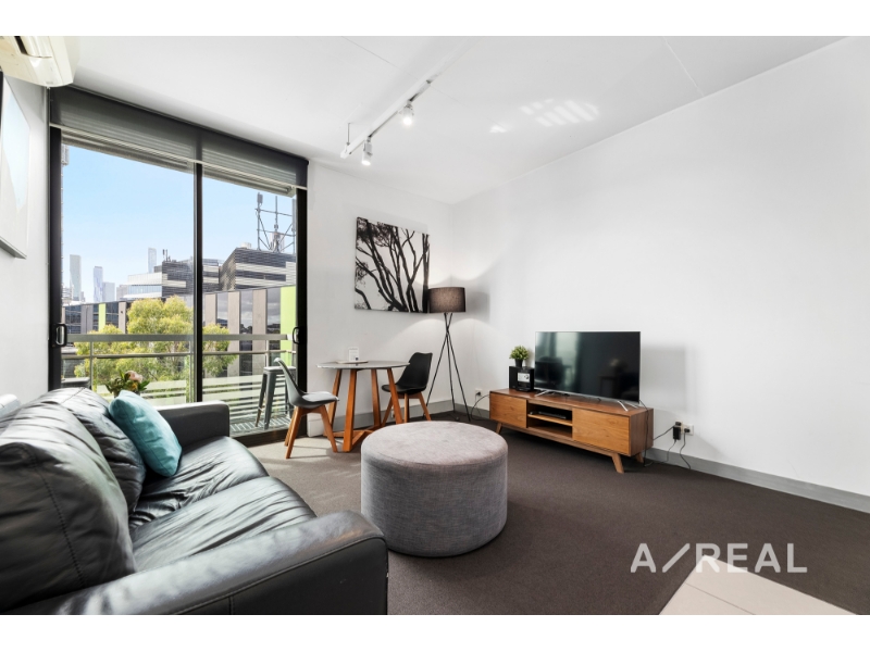 610B/198 Harbour Esplanade Docklands VIC 3008