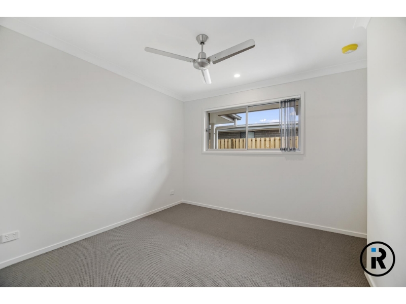 2/50 Wicker Road, PARK RIDGE Townhouse for rent Listed by Leasing